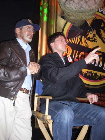 0.5.2 Manuel und Steven Spielberg geben Regieanweisungen