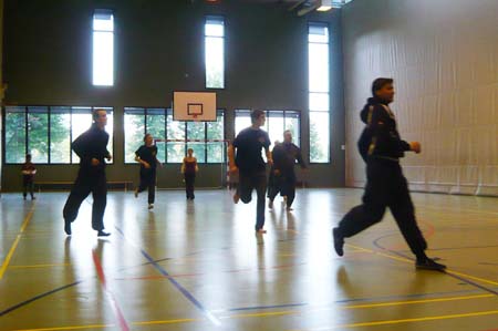 0.6.4 Wieder in der Sporthalle.. Wir spielen wieder Kempo basketball... Ohoh Verletzungen fast vorprogrammiert