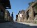 0.4.0 Hier sind wir in der antiken römischen Stadt Pompei, die durch den Vulkansausbruch des Vesuv zerstört wurde