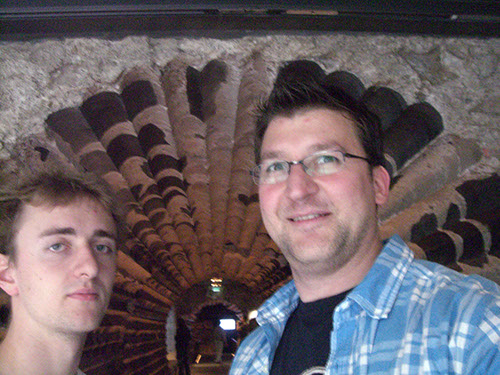 0.0.1 Alex und Manuel in den Katakomben des Kölner Doms